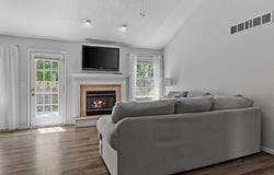 1212 Dani Lane, Springfield, IL 62712