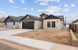 1008 N Carol Ave, Monahans, TX 79756