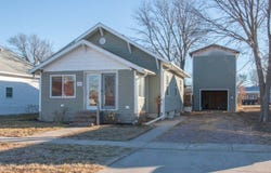 170 N 11th Ave, BURWELL, NE 68823
