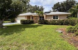 147 HOURGLASS Drive, VENICE, FL 34293