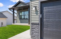 1904 E Clinton Place, Indianola, IA 50125