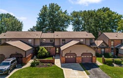 1107 Valleyview Dr, Cecil, PA 15055