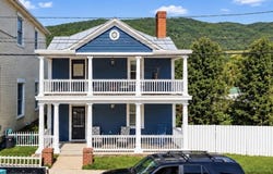 19837 MAIN ST, BUCHANAN, VA 24066