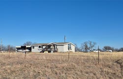 701 State Highway 148 N, Henrietta, TX 76365