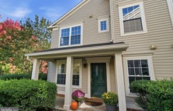 43414 EDGECLIFF Terrace, ASHBURN, VA 20147