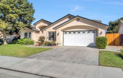 2263 Pacific Court, Madera, CA 93637