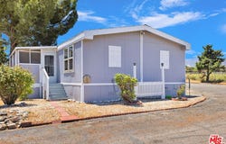 10200 Johnson Rd, Phelan, CA 92371