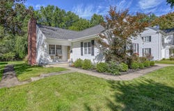 154 Birdwood Road, Akron, OH 44313