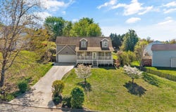 8230 Gamblers Choice Tr, Powell, TN 37849