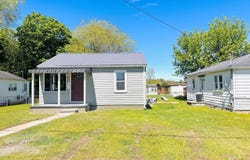 218 SAUNDERS AVE., BECKLEY, WV 25801