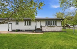 26 4th Avenue SE, Saint Joseph, MN 56374