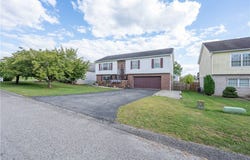 105 Frank Cir, Latrobe, PA 15650
