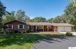27 Capri Drive, Mankato, MN 56001