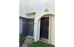 8906 SW 6th Ln, Miami, FL 33174