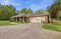 174 S Eagle Ridge Drive, Florence, MS 39073