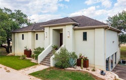 2310 E Hwy 97, Pleasanton, TX 78064