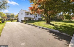 517 SERRILL Drive, HATBORO, PA 19040