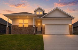 1160 Garrett Lane, Centerton, AR 72719