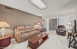 10438 W MOUNTAIN VIEW Road, Sun City, AZ 85351