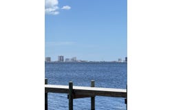 Bay St, Gulf Breeze, FL 32563