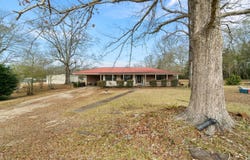 212 St Horace, State Line, MS 39362
