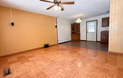 1110 Bridgette St, PARIS, TN 38242