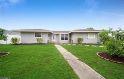 3702 SE 12th Place, Cape Coral, FL 33904