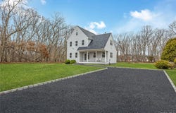 24 Buckskin Lane, Riverhead, NY 11901