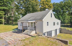 111 Old Independence Lane, East Stroudsburg, PA 18301