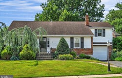 3102 CURTIS Road, SINKING SPRING, PA 19608