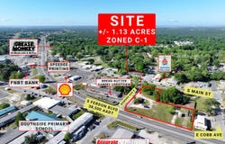 592 S Ferdon Boulevard, Crestview, FL 32536