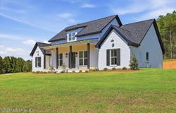110 Cypress Lane, Mendenhall, MS 39114