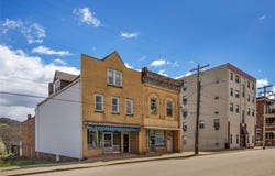 718 Mckean Ave, Donora, PA 15033