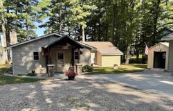 840 S Oak Drive, Lake City, MI 49651