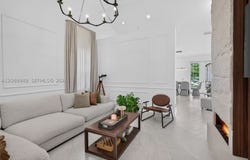 820 Falling Water Rd, Weston, FL 33326