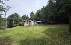 17 WILSON DR, MONTEBELLO, VA 24464