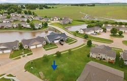7110/7112 Waterview Dr SW, Cedar Rapids, IA 52404