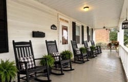 125 S High St, GALENA, IL 61036