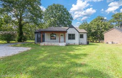 385 Bolivar Highway, Jackson, TN 38301