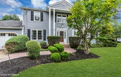 1 Cherry Hill Road, Holmdel, NJ 07733