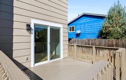 1877 Lincoln Dr, Longmont, CO 80501