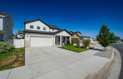 3044 S EDGEWATER Ln W, Syracuse, UT 84075