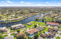 3720 SE 10th Avenue, Cape Coral, FL 33904