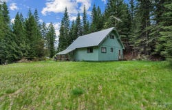 4715 Freeman Creek Rd, Lenore, ID 83541