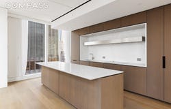 100 E 53rd Street, New York, NY 10022