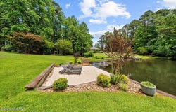 101 Vanore Road, West End, NC 27376