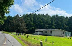 16461 BIG RD, BLOXOM, VA 23308