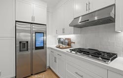 2010 Pyrenes Place, Santa Paula, CA 93060