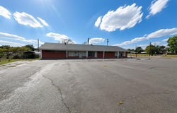 1221 Colorado Avenue, Elk City, OK 73644