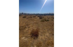 Oldfield, Lancaster, CA 93535